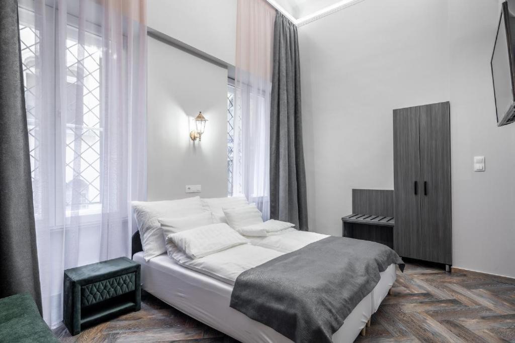 Budapest Marvelous Apartment In Andrassy Boulevard Budapeste Exterior foto